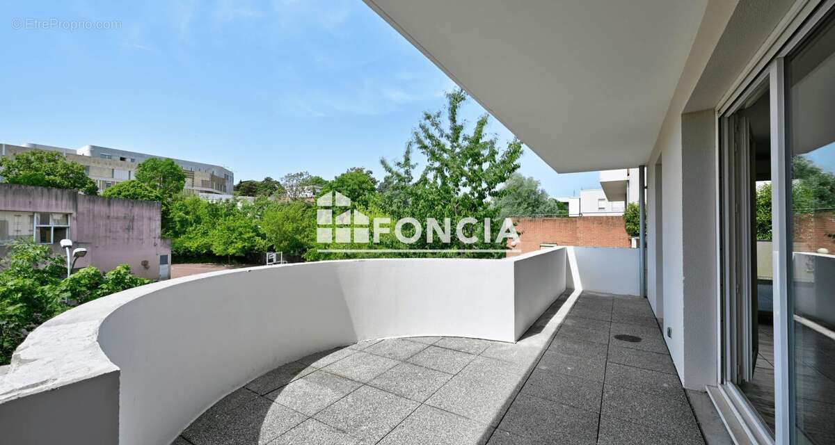 Appartement avec terrasse et jardin - photo 2