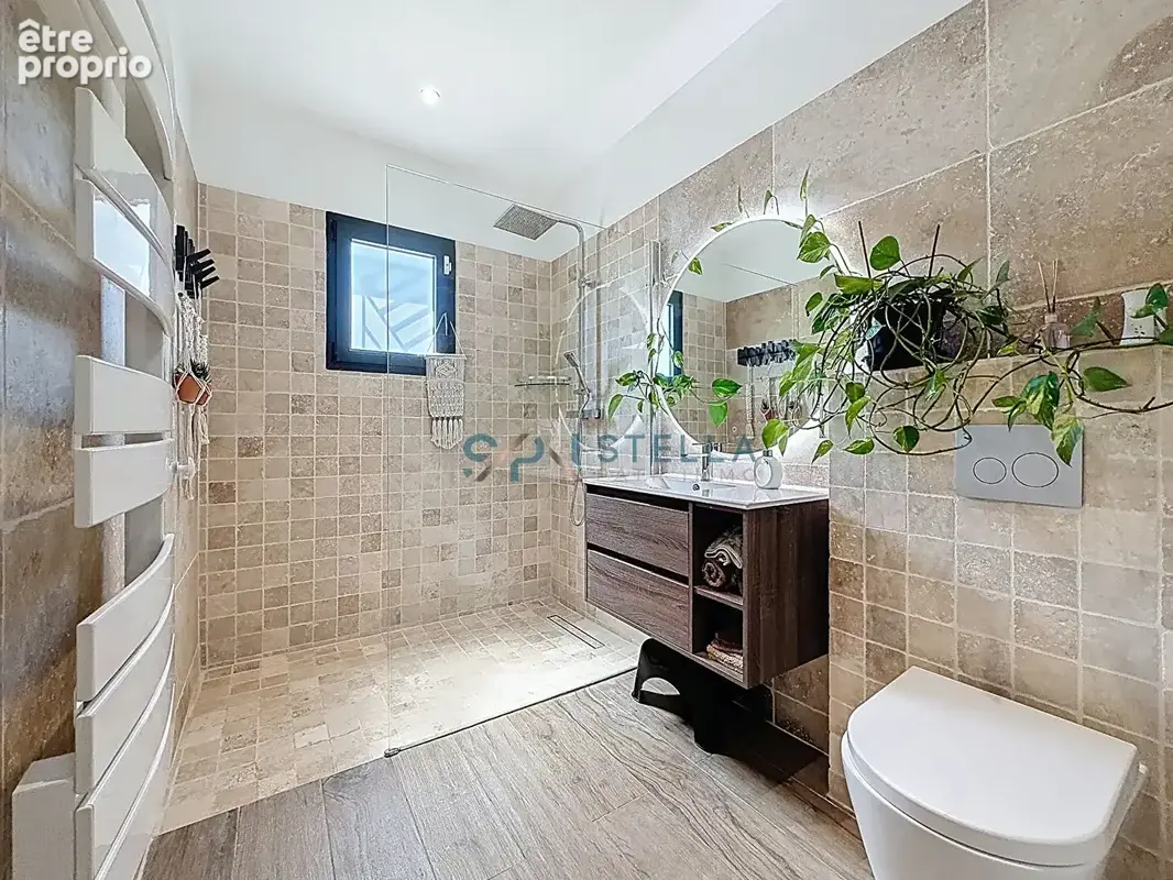 Villa contemporaine de plain-pied avec piscine, prestations haut de gamme - photo 8