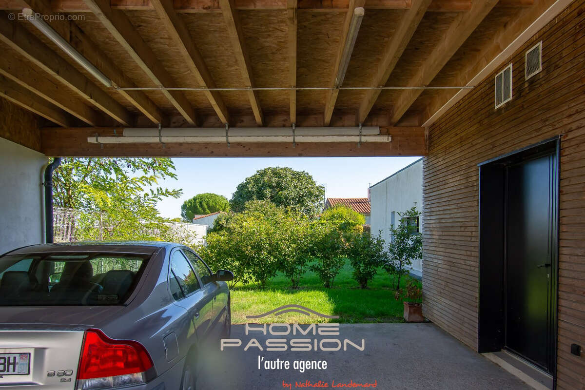 Maison à COZES