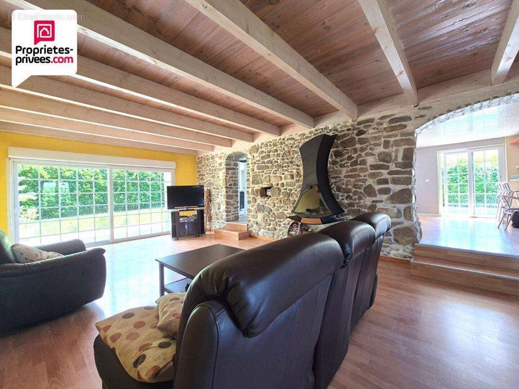 Maison à SAINT-CERGUES