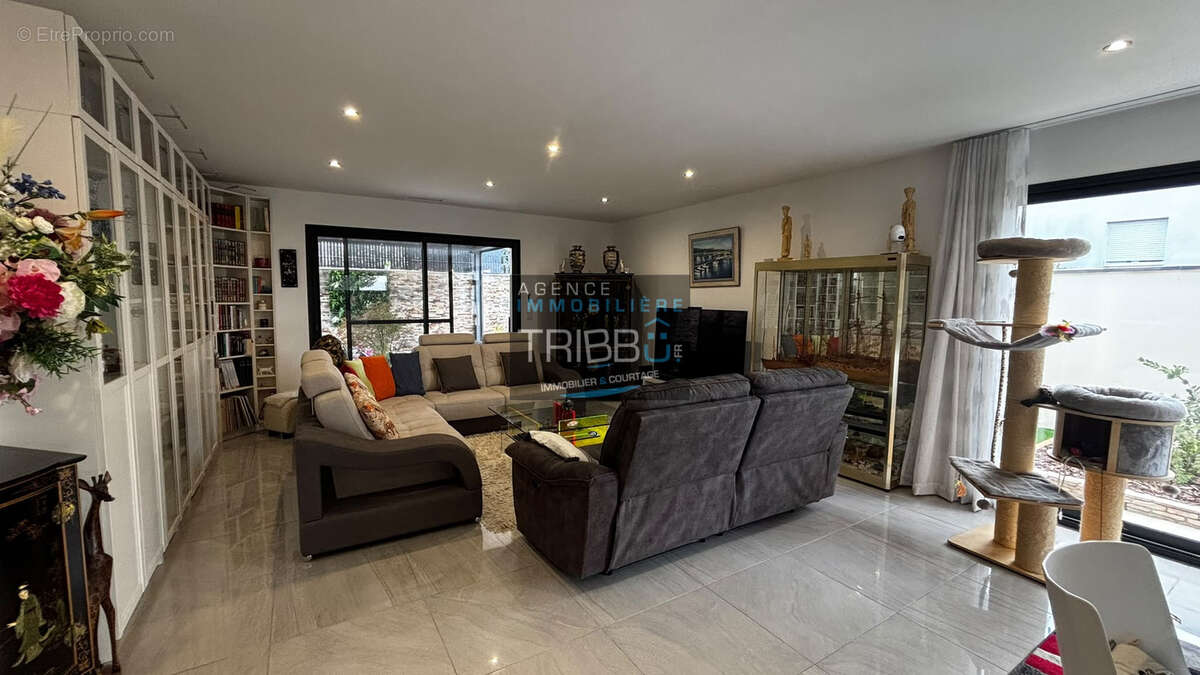 VILLA 3 faces plain-pied de 115 m2 - photo 2