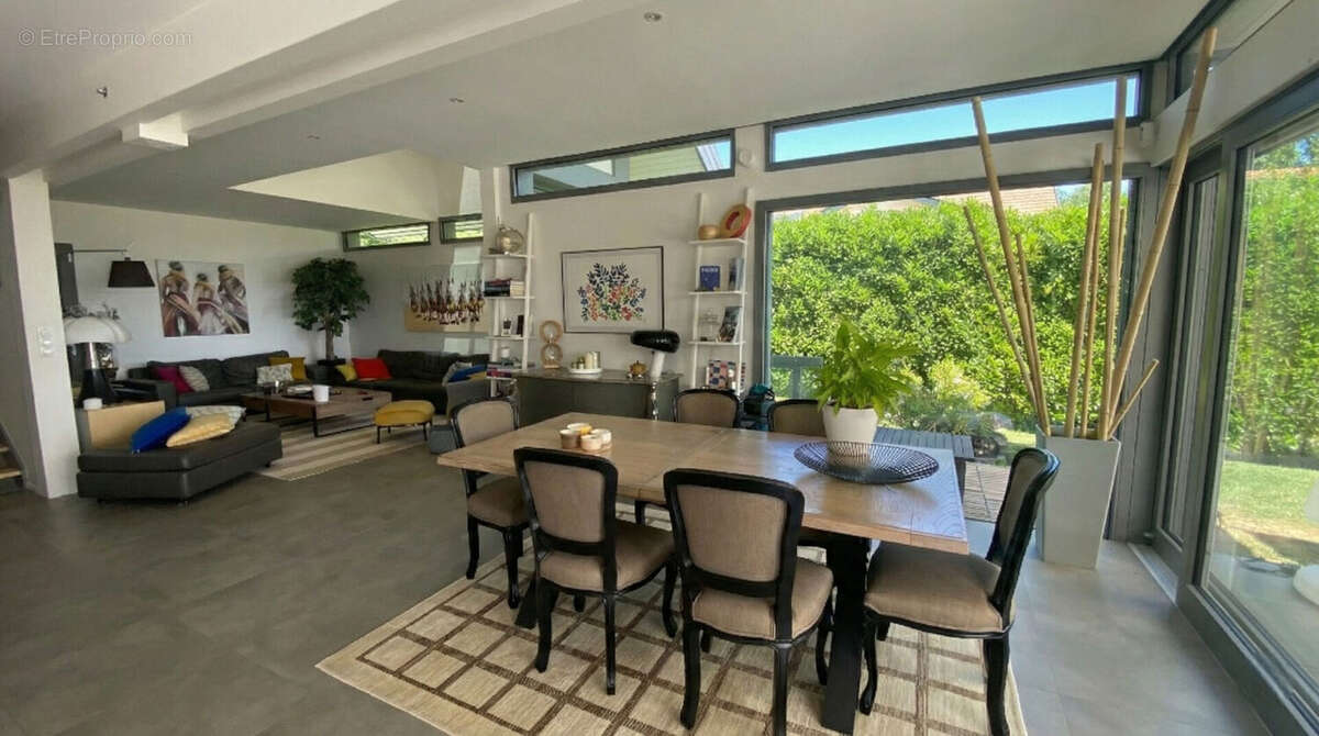 Maison à LES OLLIERES