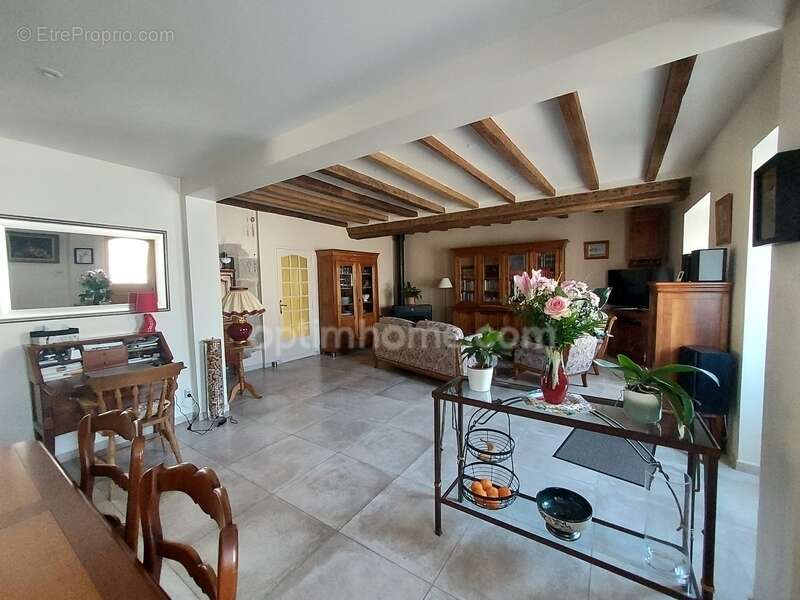 Maison à MARCILLE-LA-VILLE