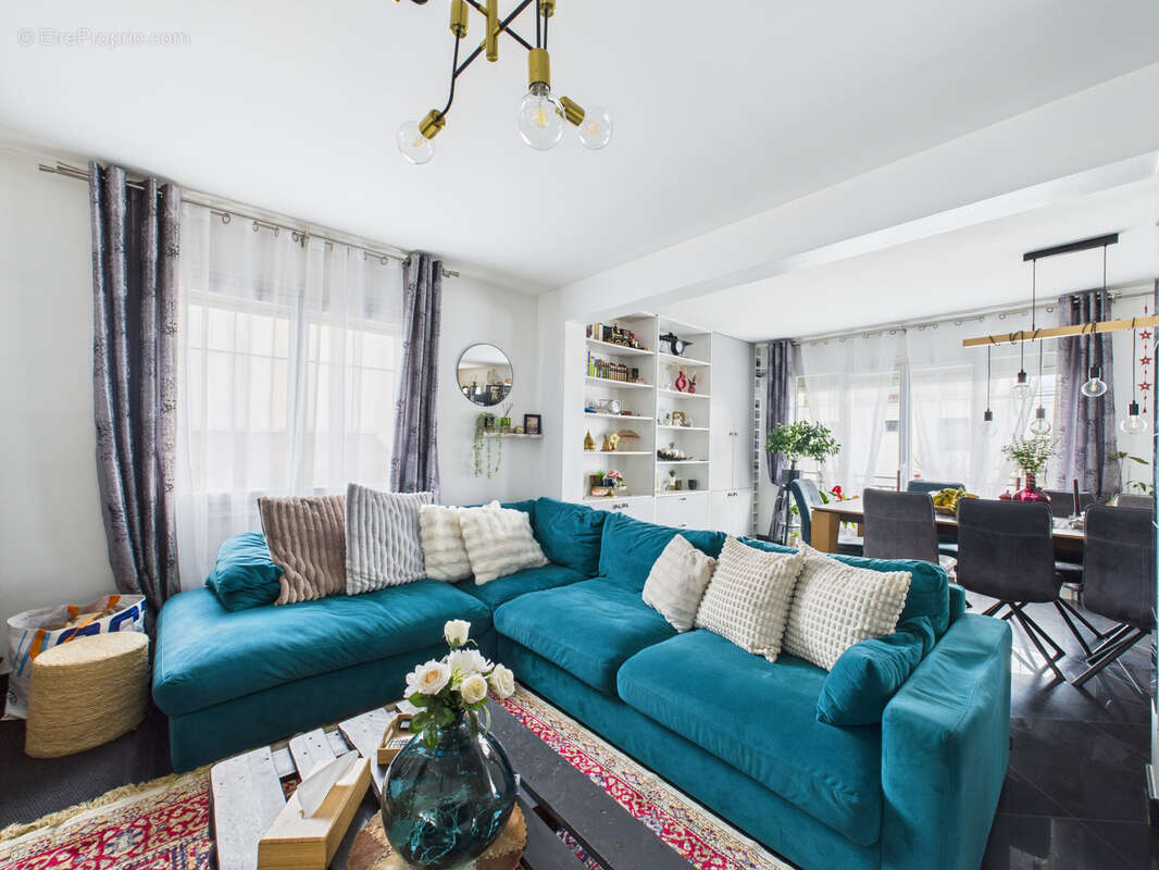 Maison à SARTROUVILLE