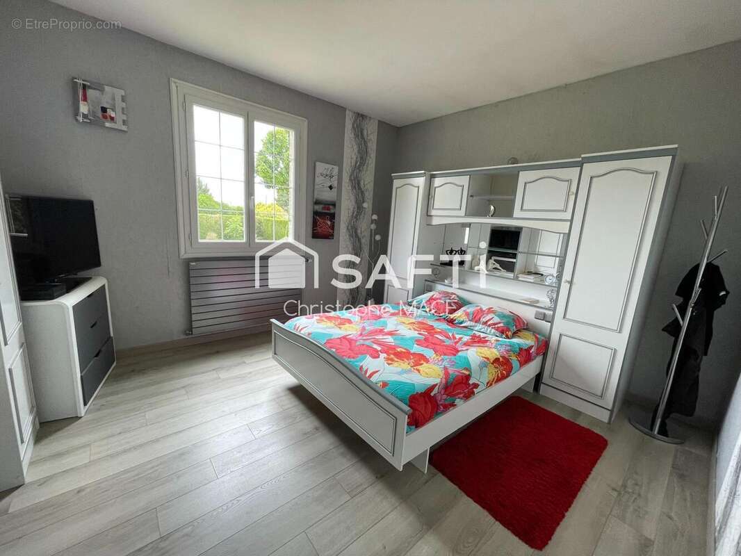 Photo 4 - Maison à LAVAL