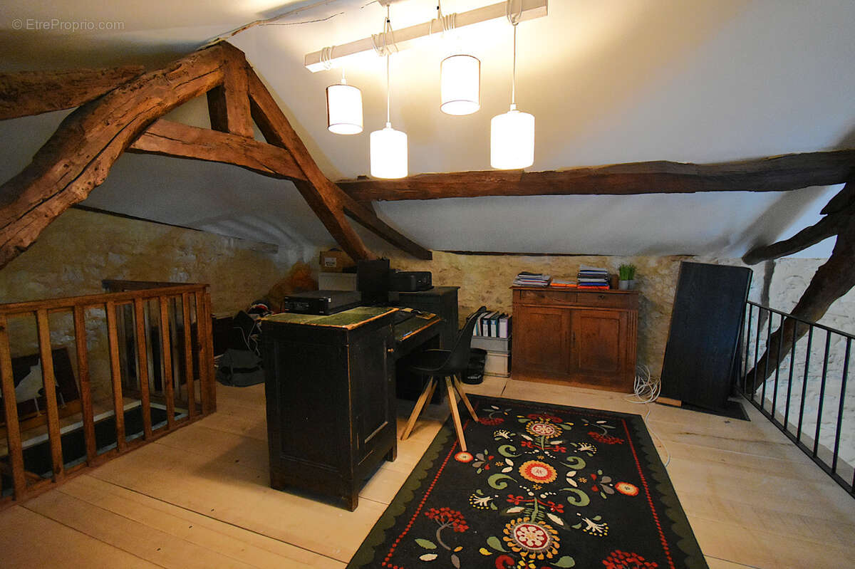 Très belle maison rénovée sur 8h avec terrain de loisir. - photo 18