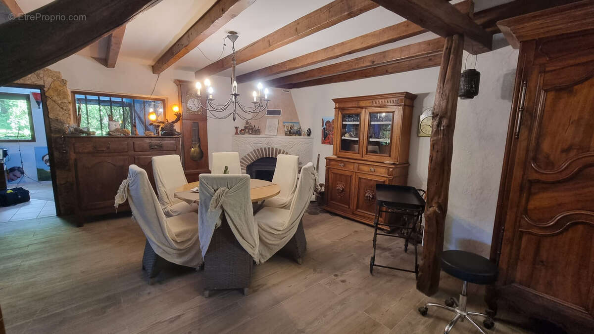Maison à COISE-SAINT-JEAN-PIED-GAUTHIER