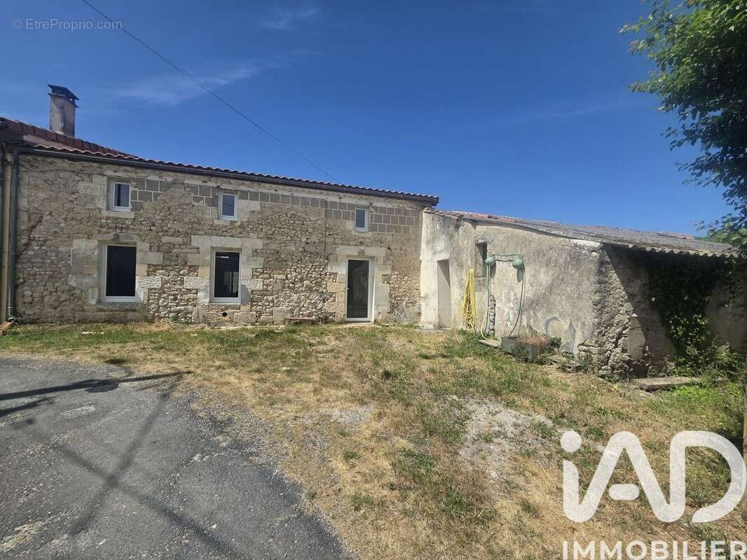 Photo 2 - Maison à JAU-DIGNAC-ET-LOIRAC