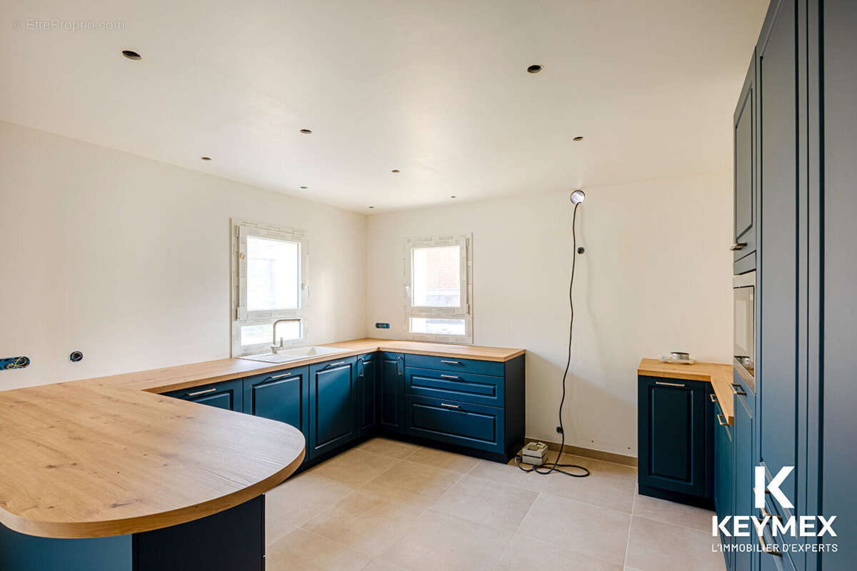 Maison à NEUILLY-EN-THELLE