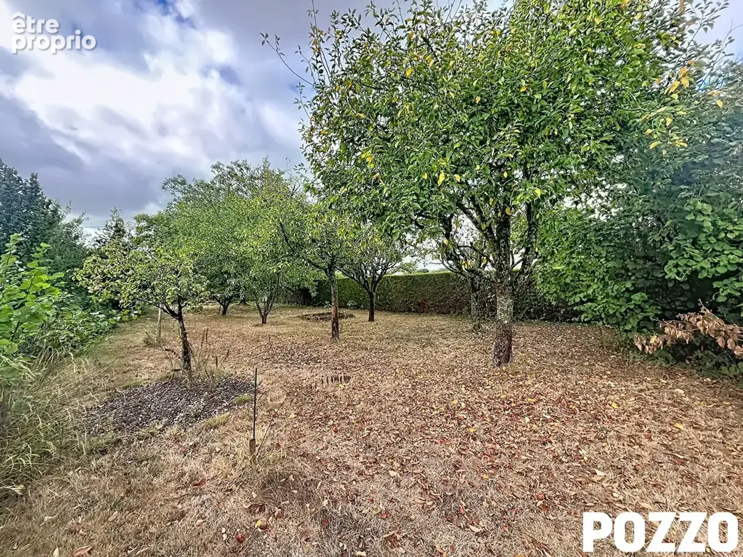 Maison - 5 pièces - 3 chambres - sous-sol - 110m² - jardin 2727 m² - Saint Georges Montcoq - Saint Lo - photo 15