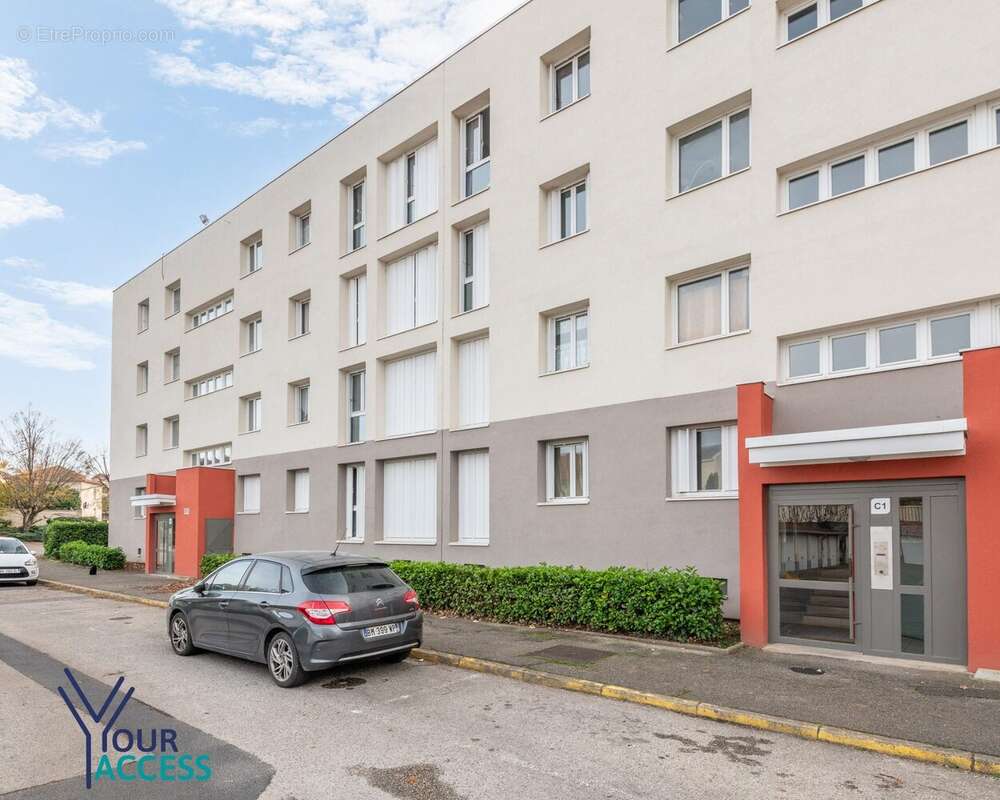 Appartement à GRIGNY