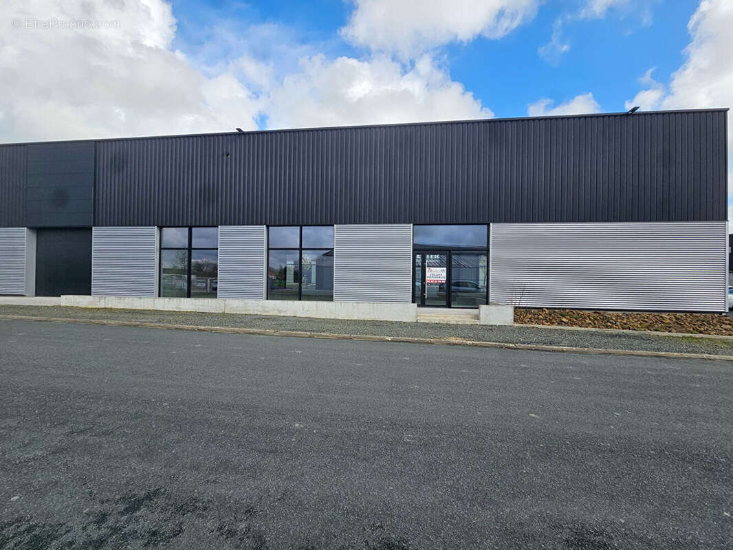 Commerce à LES ESSARTS