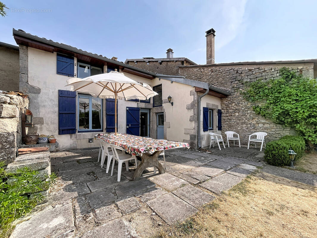 Maison à CHONVILLE-MALAUMONT