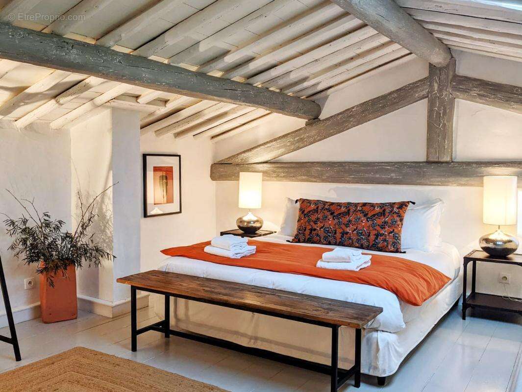 Maison à UZES
