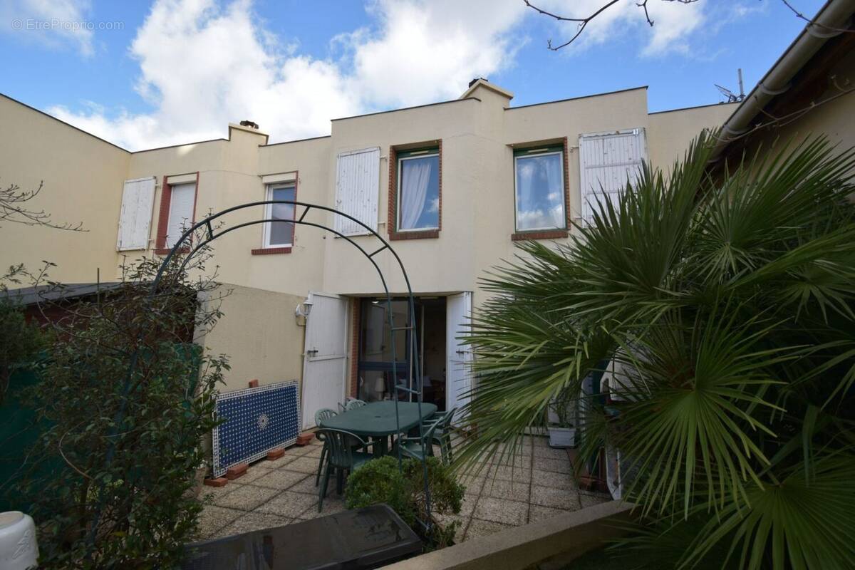 Maison à ASNIERES-SUR-SEINE