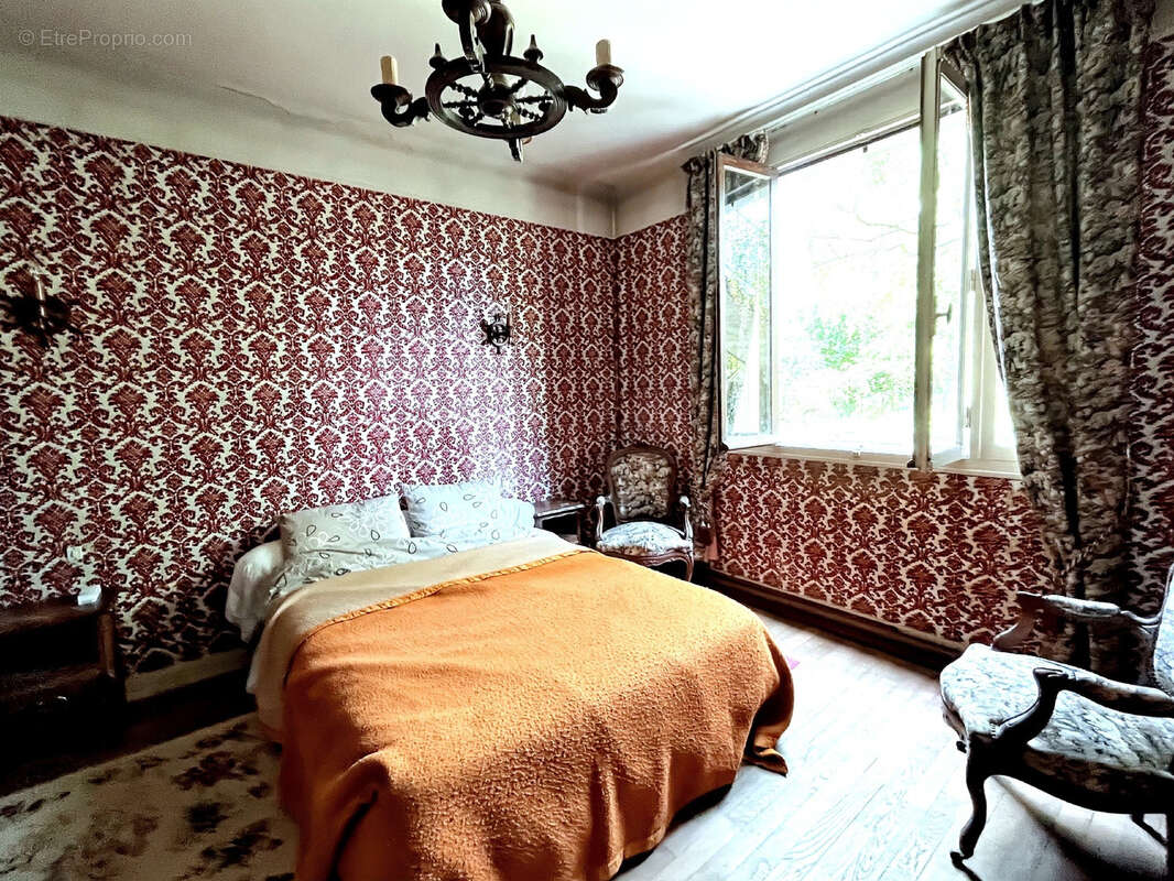 Maison à FOLLAINVILLE-DENNEMONT
