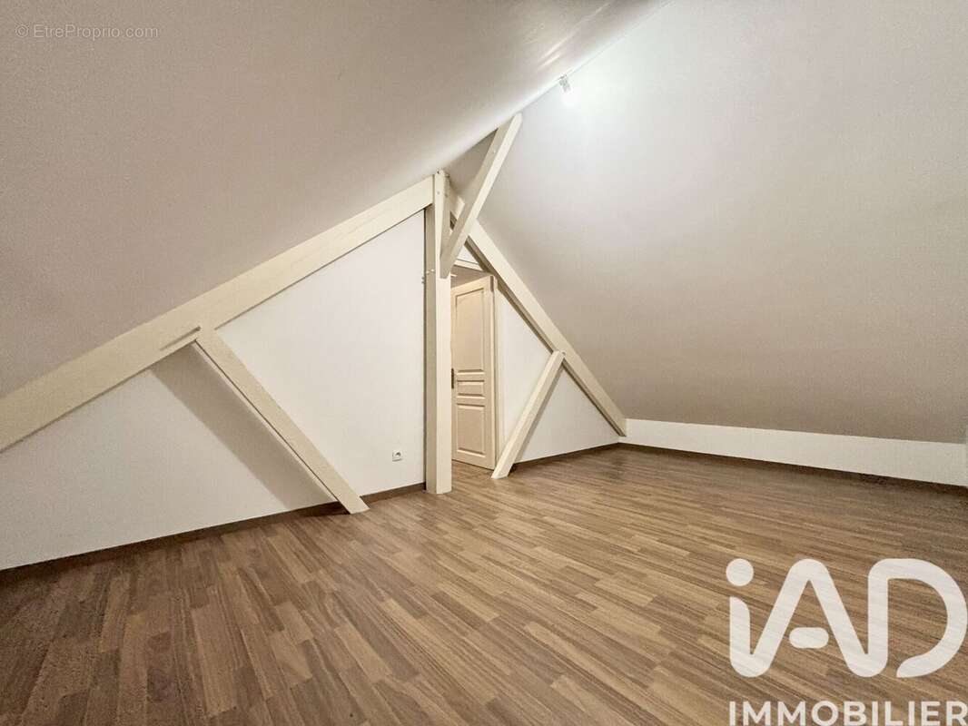 Appartement 88 m² à Villebon-Sur-Yvette  - photo 9