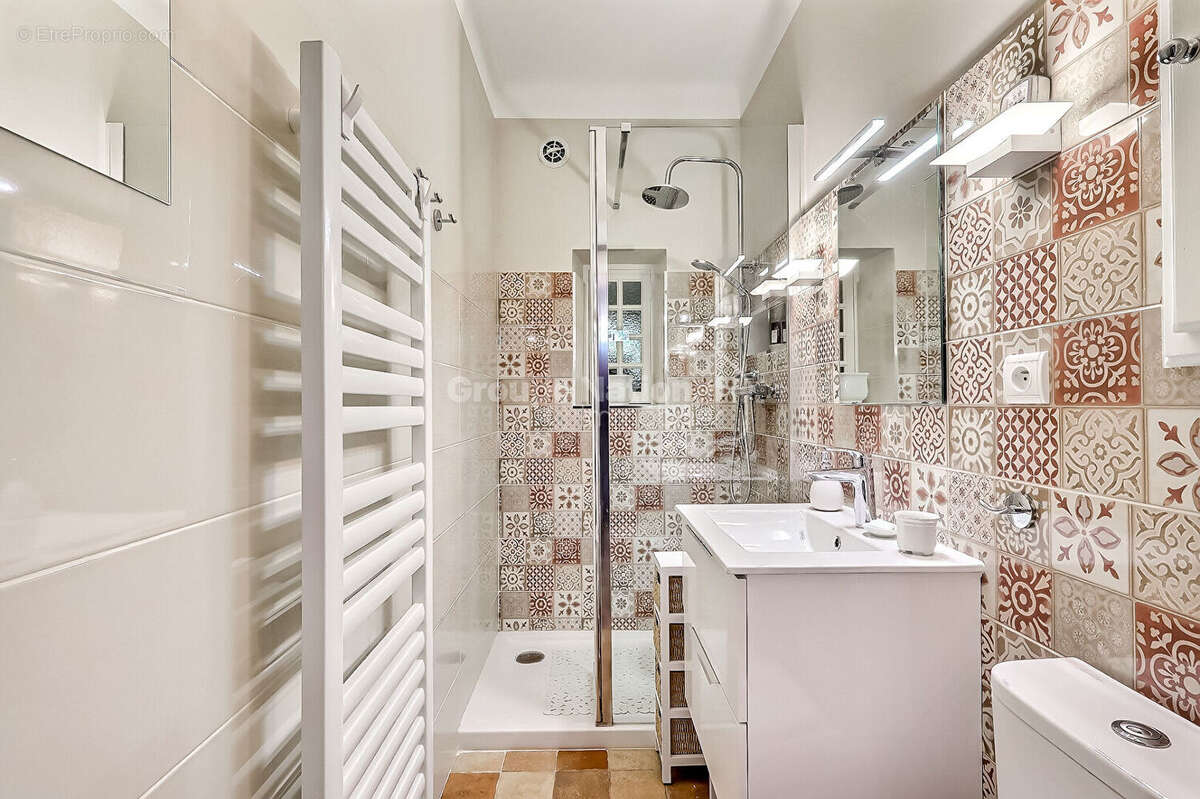 Maison à SAINT-ETIENNE-DU-GRES