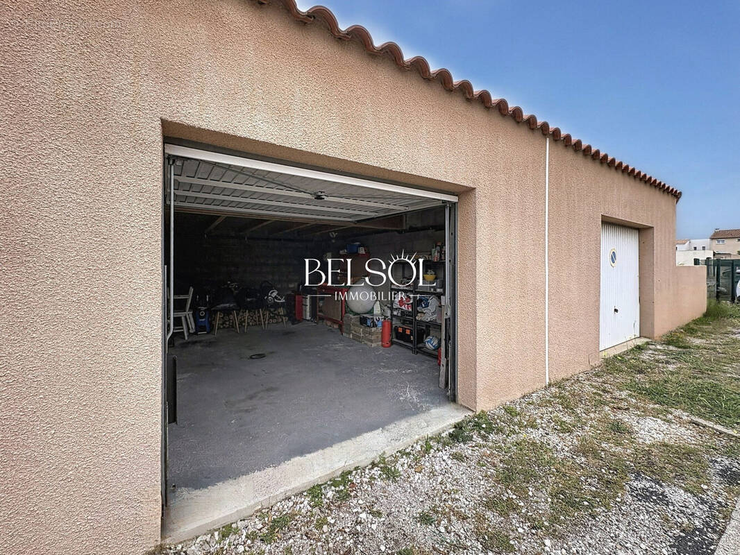 Parking à SAINT-CYPRIEN