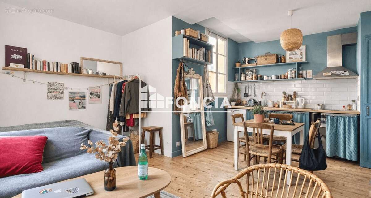 Appartement à MARSEILLE-1E