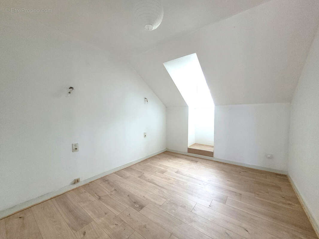 Maison à EPINIAC