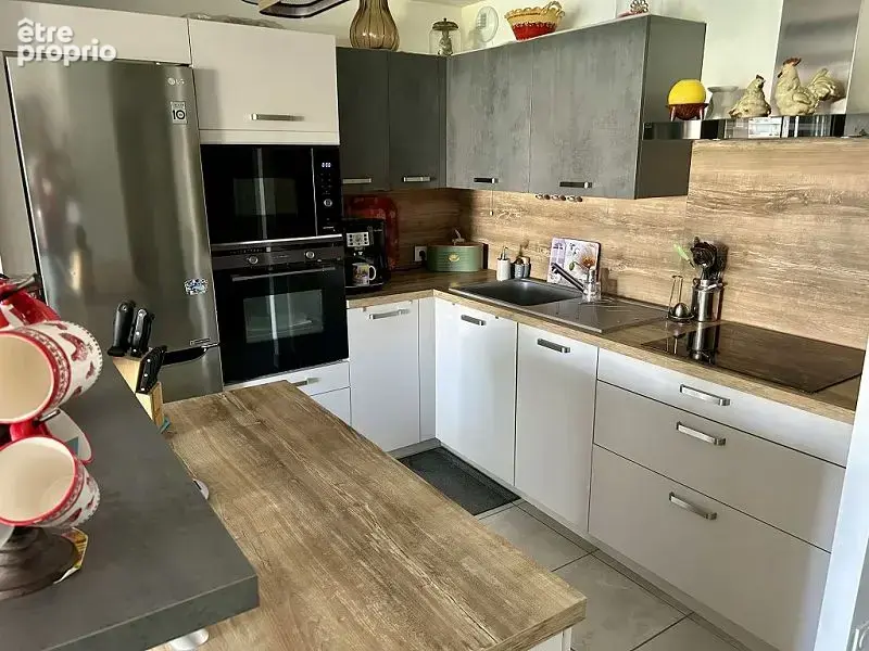 Appartement 70 m² à Montrond-Les-Bains  - photo 4