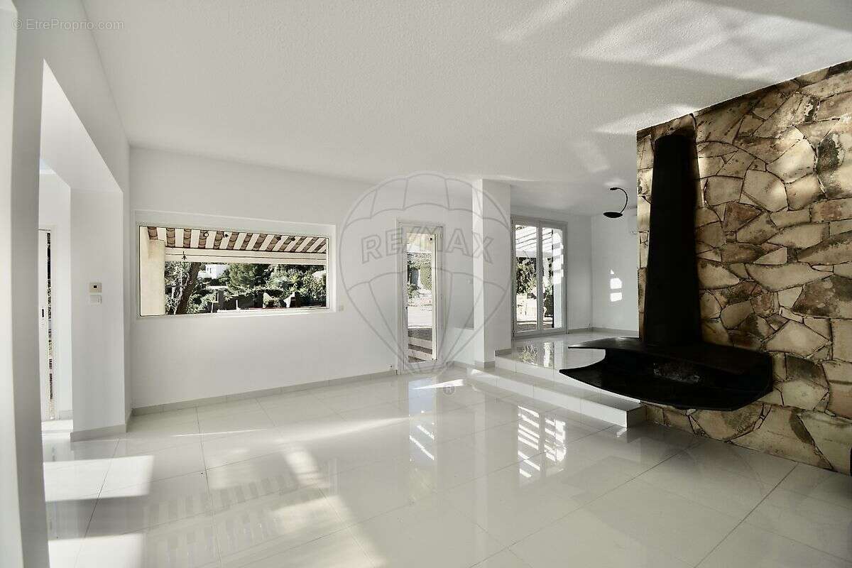 Maison à FREJUS