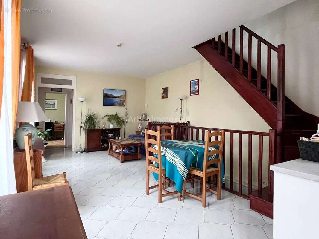 Maison à JOINVILLE-LE-PONT