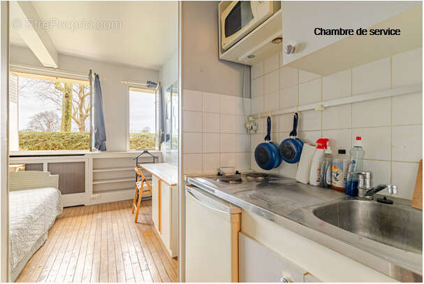 Appartement à PARIS-16E