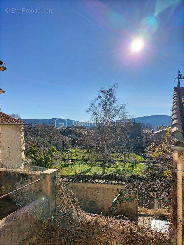 Maison à SAINT-ETIENNE-LES-ORGUES