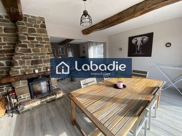 Maison à CHENEDOLLE