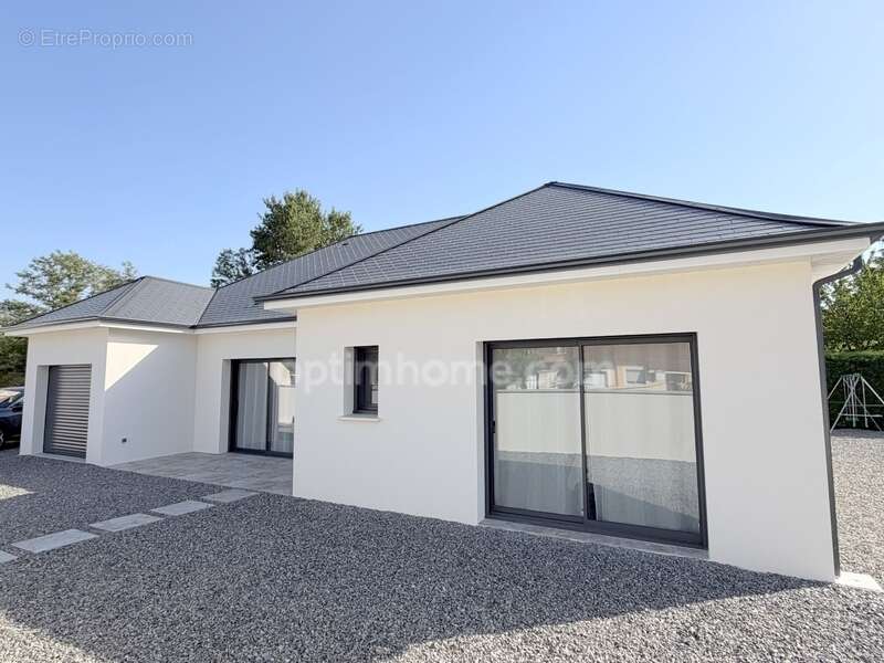 Maison contemporaine de plain-pied 128 m² habitables – DPE A – 3 chambres – Romorantin-Lanthenay (41200) - photo 2