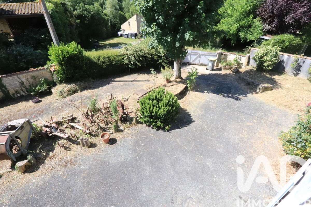 Maison 142 m² à Arcais  - photo 5