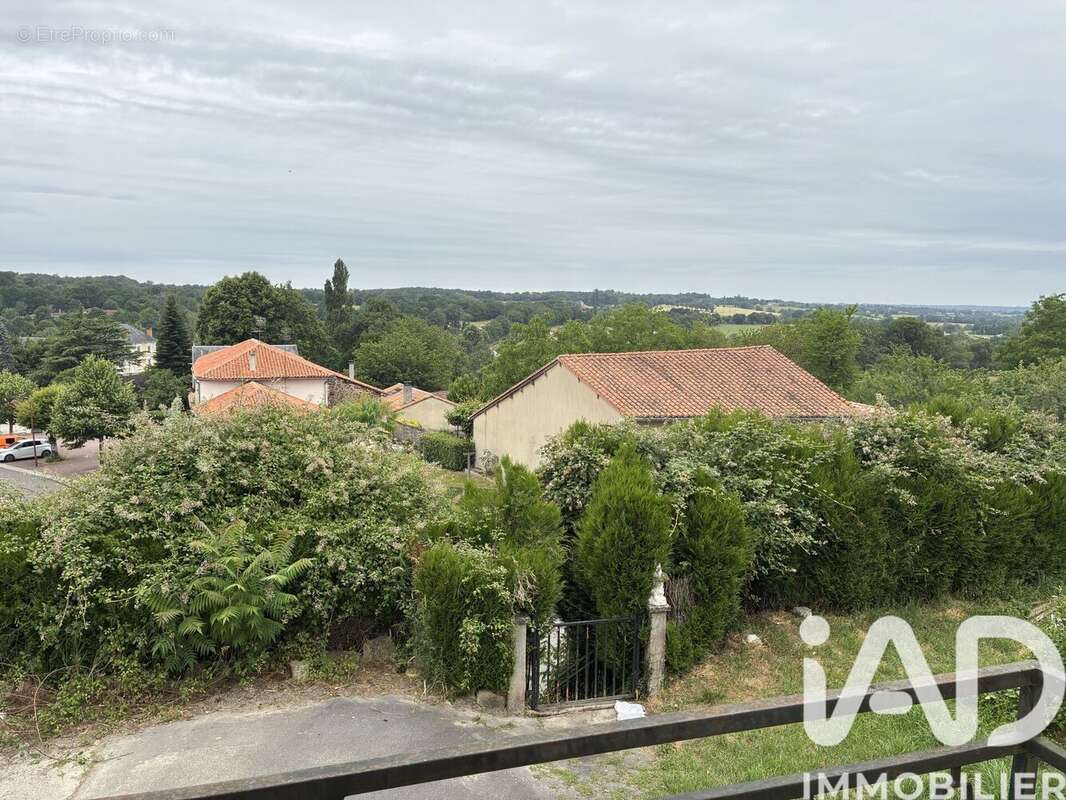 Photo 2 - Maison à SAINT-MAURICE-DES-LIONS
