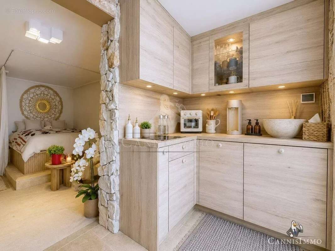 Appartement à MANDELIEU-LA-NAPOULE