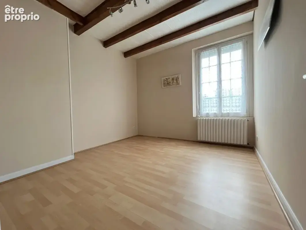 CHAMBRE D AMIS 