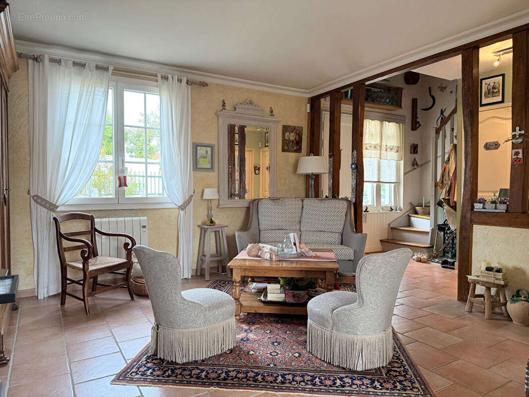 Maison à MOUSSY-LE-NEUF