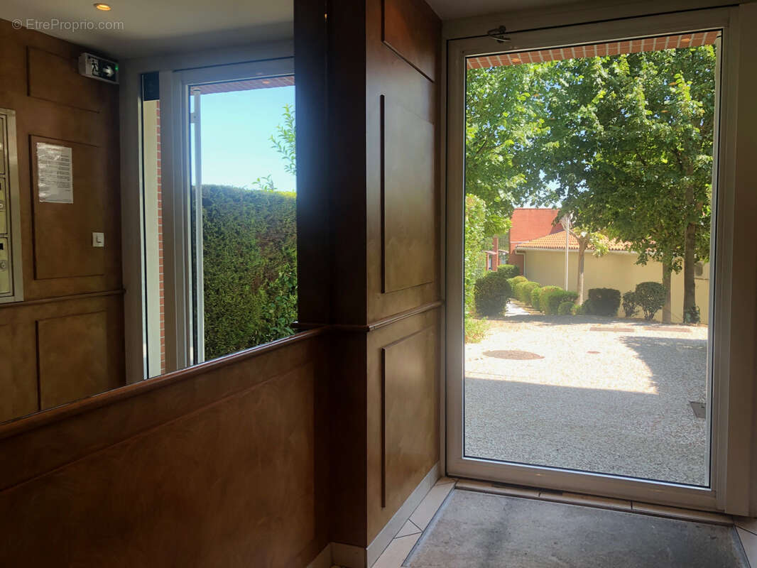 EXCLUSIVITE A POMPERTUZAT- Bel appartement T3 en dernier étage - photo 13