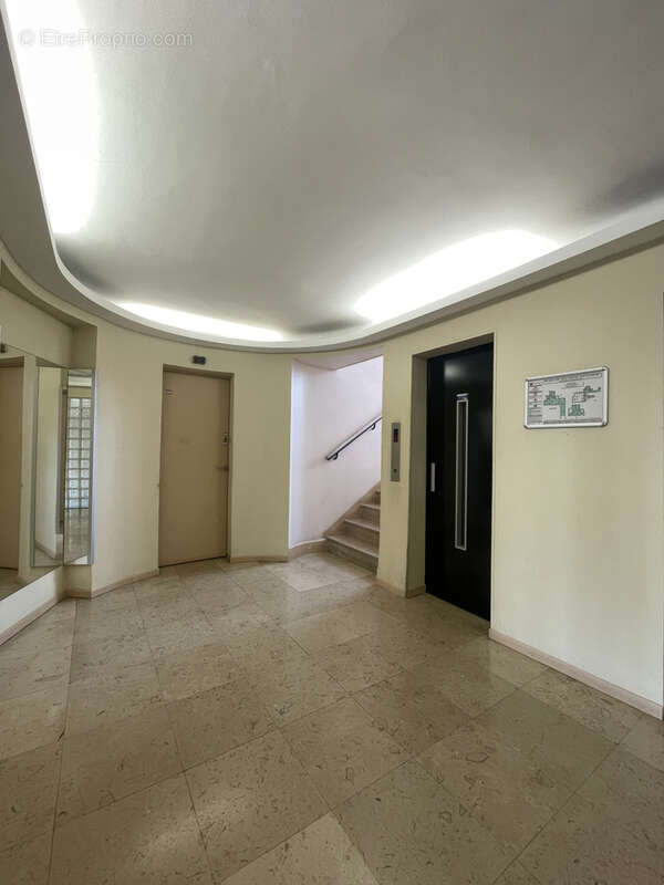 Appartement à MARSEILLE-8E