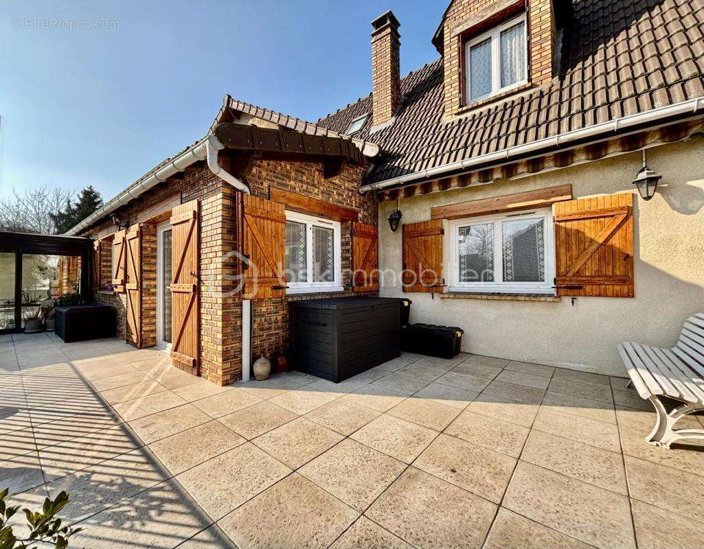 Maison à BONNEUIL-SUR-MARNE