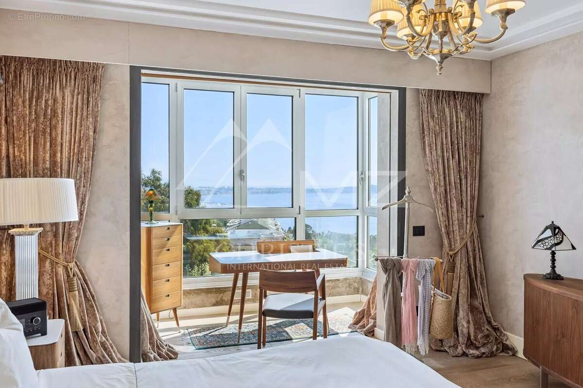 Superbe appartement d'angle à la vue mer époustouflante - photo 12