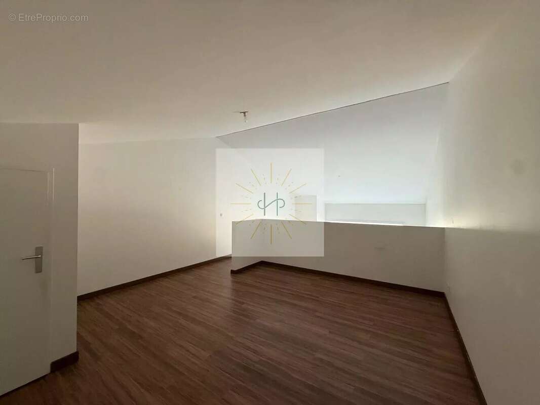 Maison 99 m² à Montelimar  - photo 6