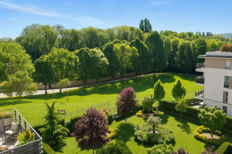 Appartement à VILLEPREUX