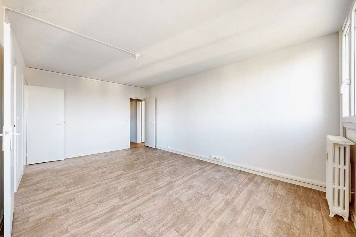 Appartement à BRETIGNY-SUR-ORGE