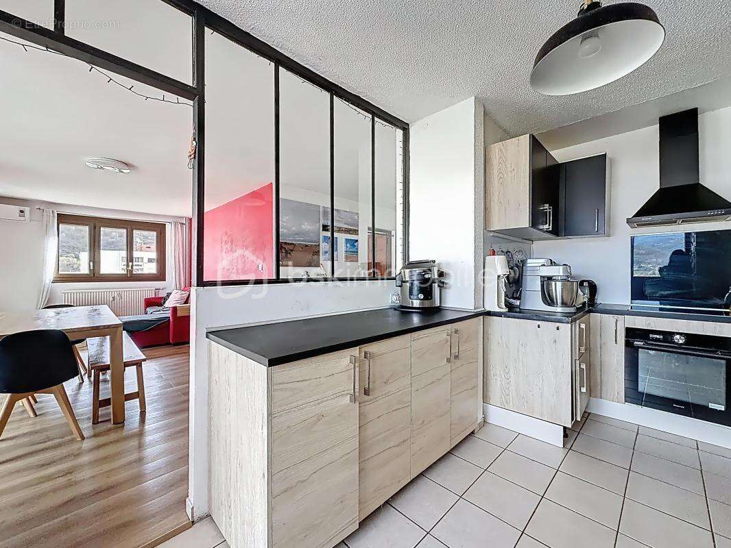 Appartement à ECHIROLLES