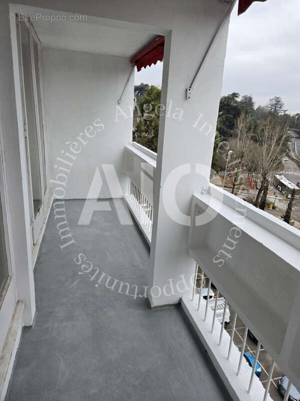 Appartement à TASSIN-LA-DEMI-LUNE