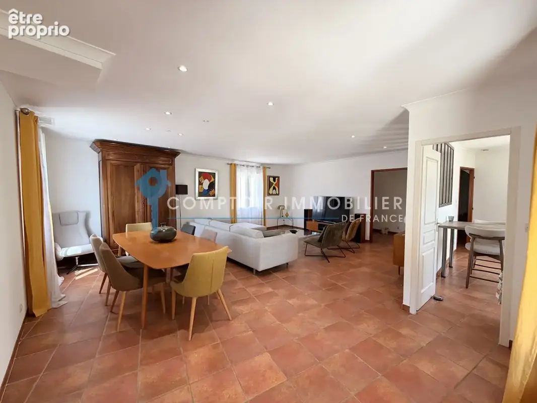 En exclusivité  sur les hauteurs de Vergèze, villa Plain pied de 120 m2 environ sur 832 m2, piscine garage et - photo 10