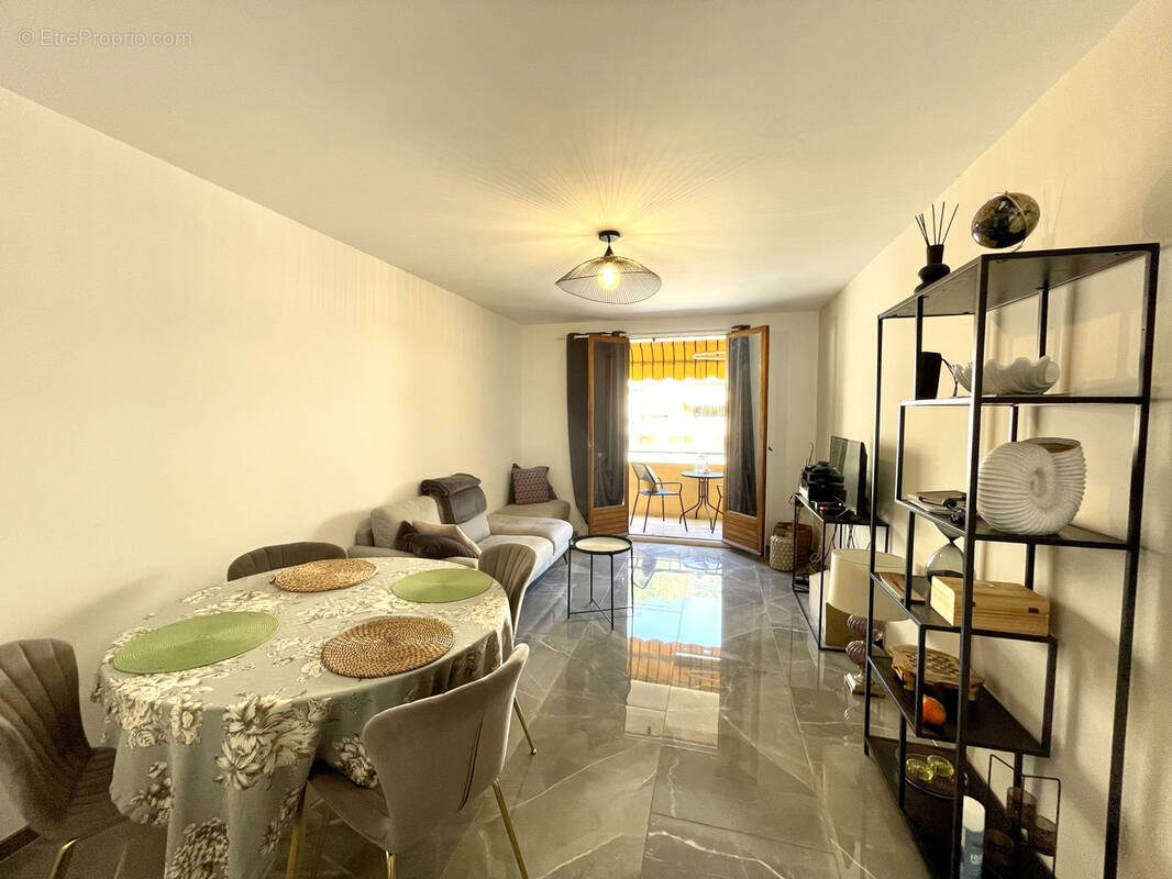 Appartement à MENTON