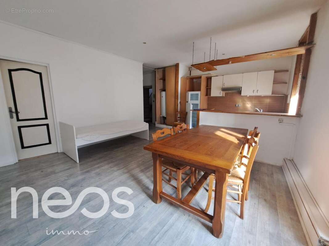 Appartement à CORGOLOIN