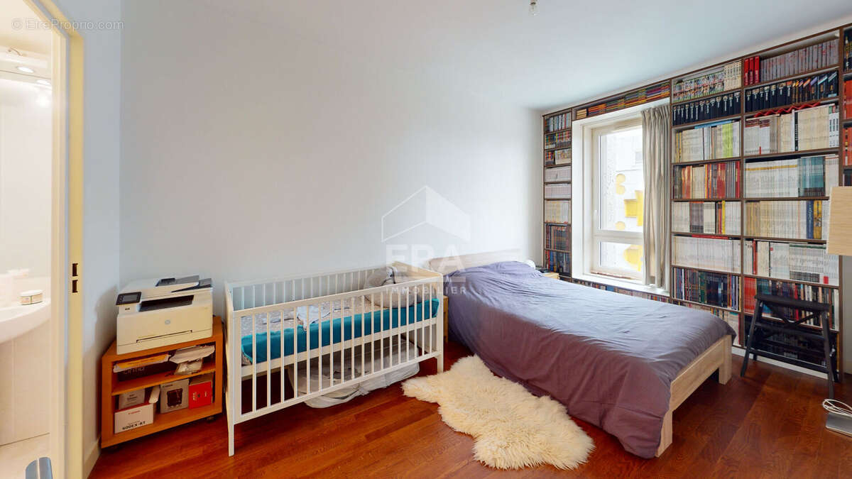 Appartement à PARIS-19E